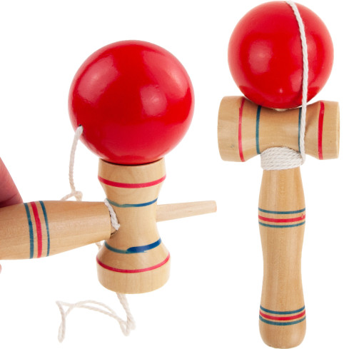 TG67313 kendama – klasická japonská dřevěná hra na obratnost, při které se chytají míčky