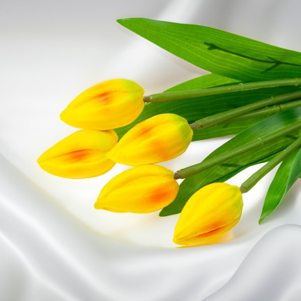 CV26806-4 tulipán, kytice pěnových tulipánů X5, žluté umělé tulipány v kytici