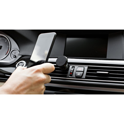 3008 magnetický držák na mobil do auta na mřížku