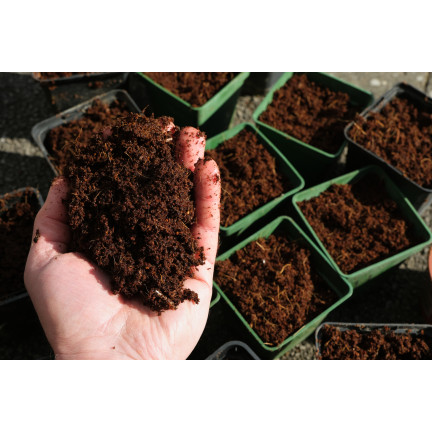 BIO16 biovita kokosová rašelina – kokosová vlákna, sypký substrát 0–10 mm, 5 l