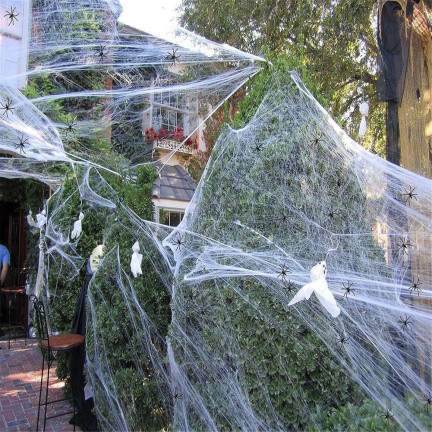 Umělá pavučina, bílá, s pavouky, halloweenská dekorace, 4 pavouci