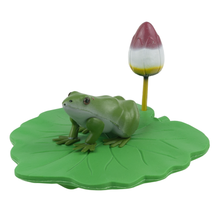 IM037 plastová dekorativní žába na tulipánovém listu do jezírka