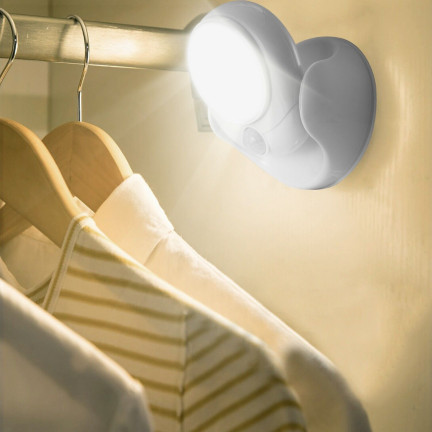 CC11 halogenová závěsná lampa s pohybovým čidlem, 7 LED diod, napájení na baterie, 360° nástěnné svítidlo