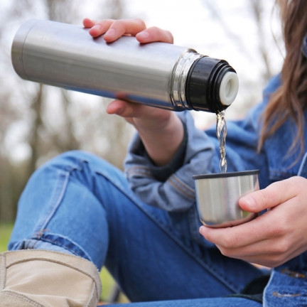 TD34 VAKUOVÁ OCELOVÁ TERMOSKA 500ML 0,5L TERMÁLNÍ LÁHEV Z NEREZOVÉ OCELI CLICK-CLACK