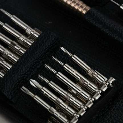 TG60646 multifunkční šroubovák, přesné šroubováky 25 v 1, torx, imbus, křížové bity + pouzdro