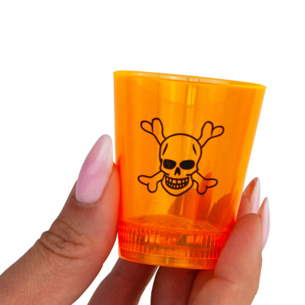 Pohár na nápoje, plastový, oranžový, se svítícími LED diodami, s lebkou a dýní, halloweenský