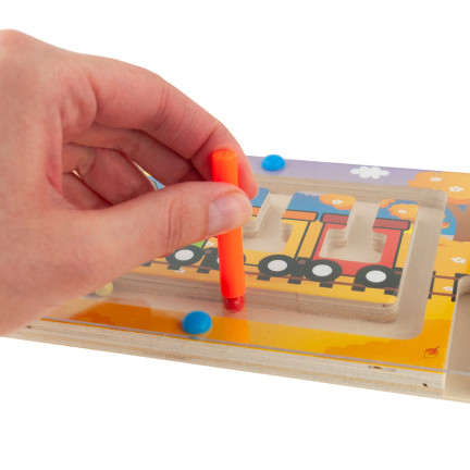 TG67022 dřevěný magnetický bludiště s vláčkem – Montessori