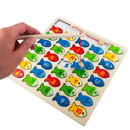 TG67024 hra rybaření dřevěné rybky výuková skládačka abeceda písmena puzzle